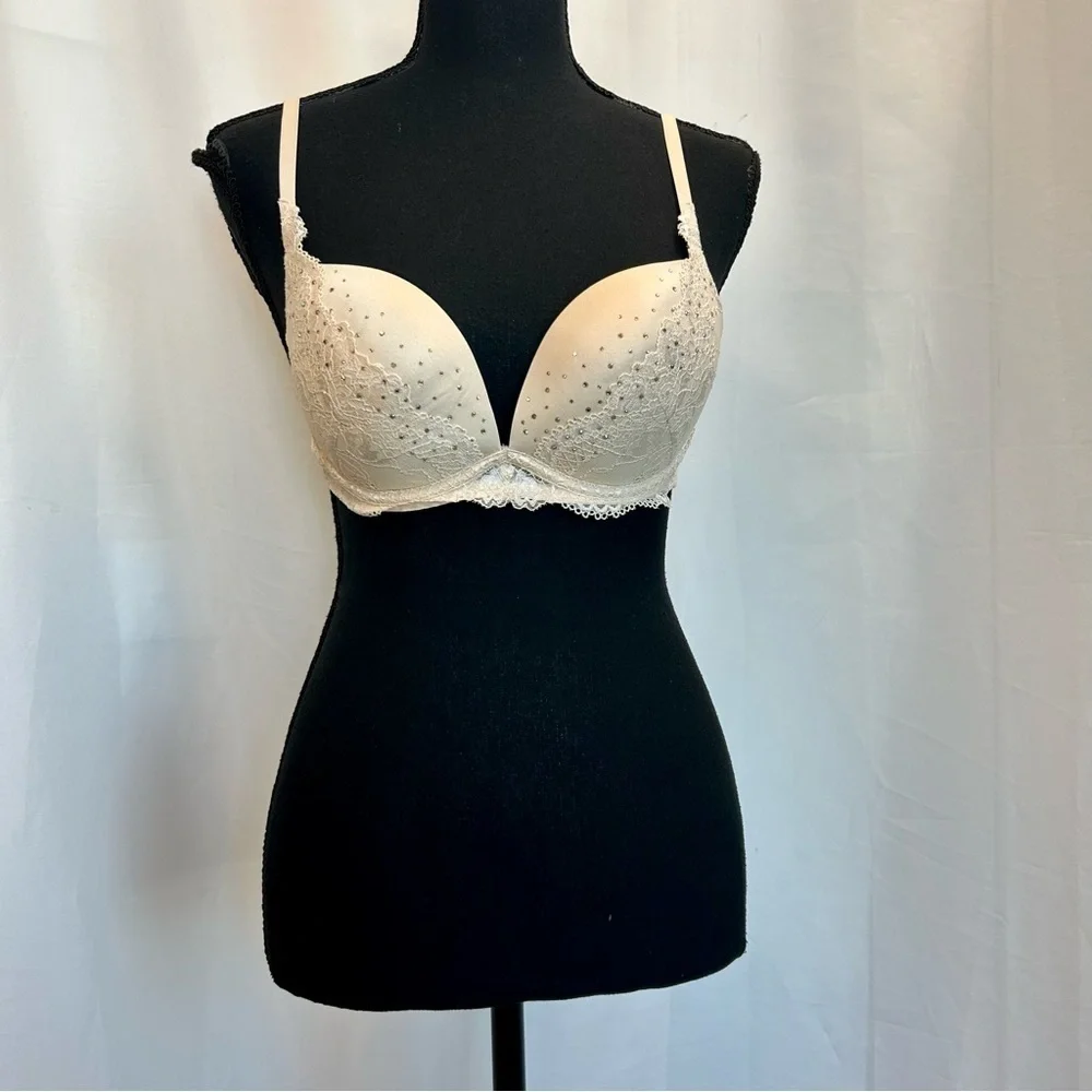 LA Senza Beyond sexy cream crystal rhinestone embellished bra Sz 32D